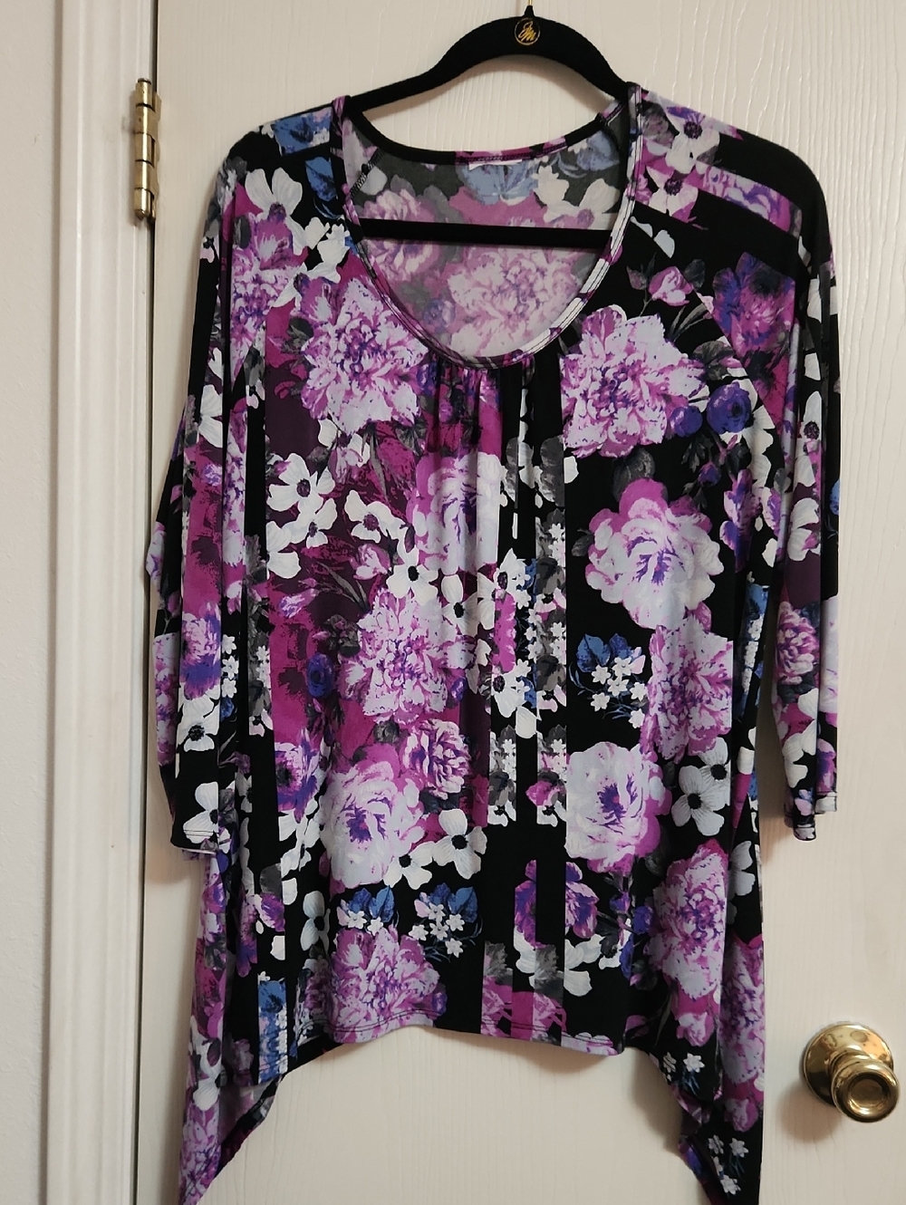 Floral Scoop Neck Women’s Top in Purple and Black